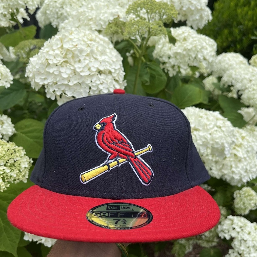 Cardinal Baseball Hat Vintage Alt 2